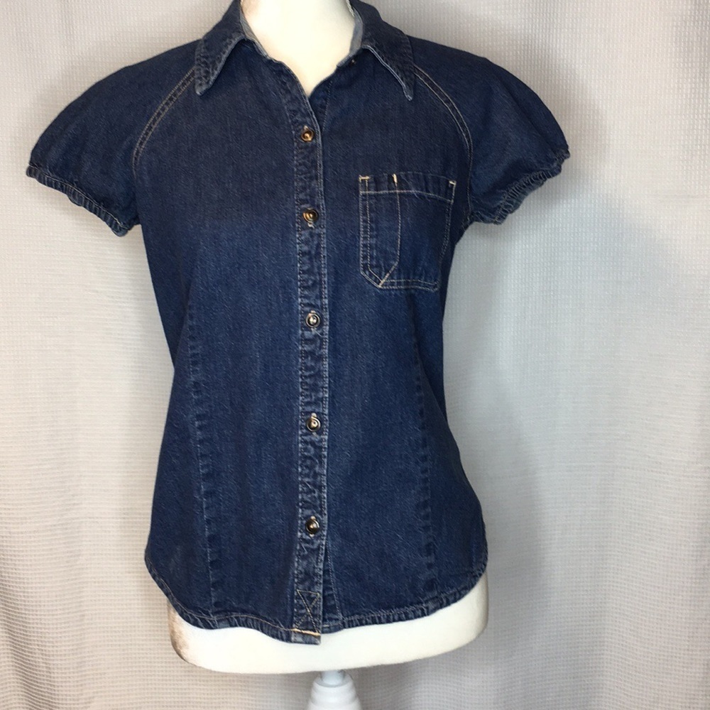 Gap short sleeve jean shirt